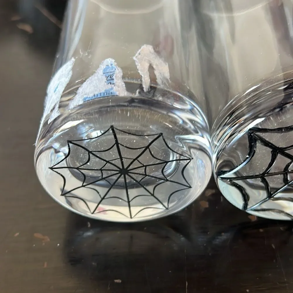 Set of 4 Pottery Barn Spider Web Tall Cocktail Glasses